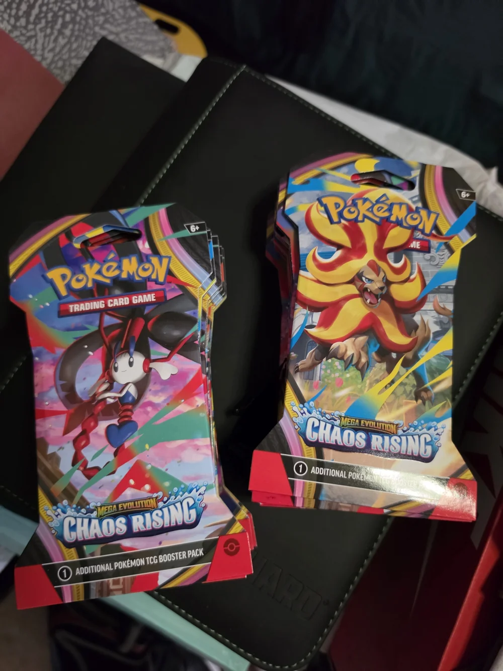 Chaos Rising Booster Pack - Multicolor 20 Packs